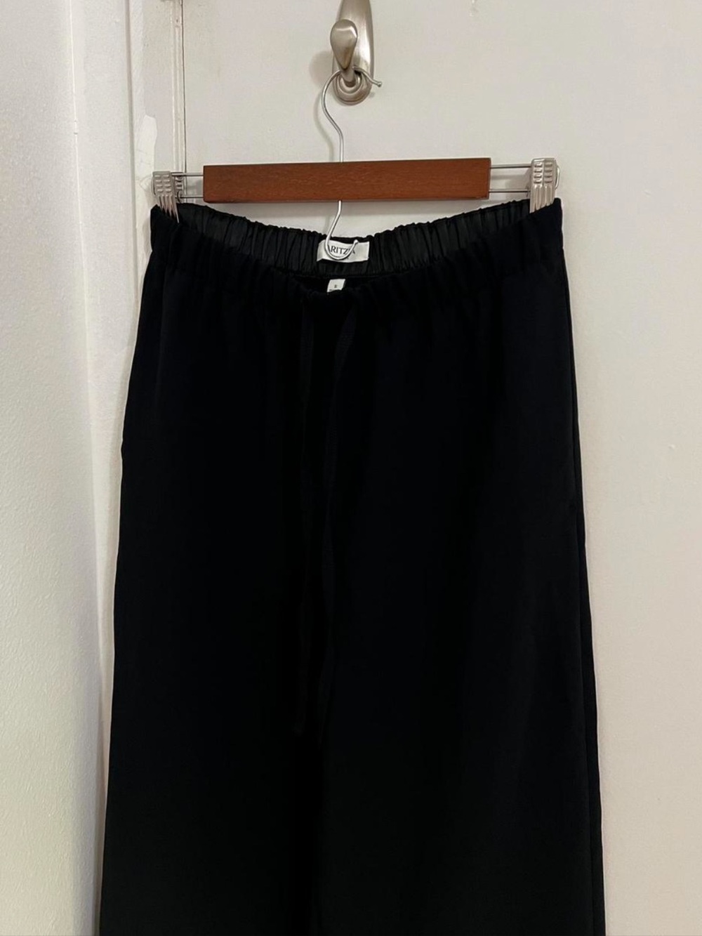 Aritzia WILFRED The Lodge Pant - Crepette | Black | Size Small - Picture 2 of 7